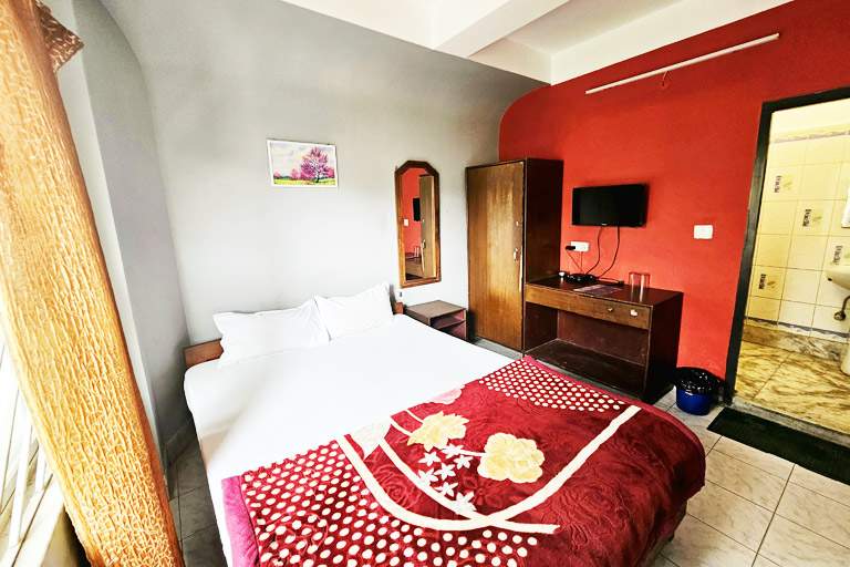 BUDGET DOUBLE (4 ROOM)